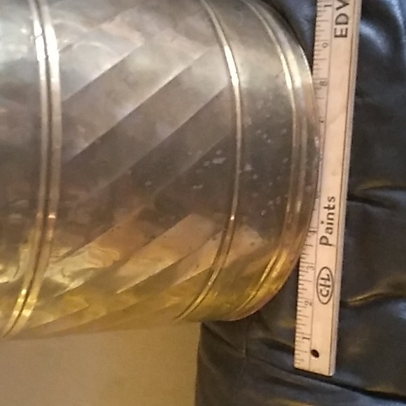 ROLLED METAL UMBRELLA HOLDER/PLANTER - Picture 5 of 6